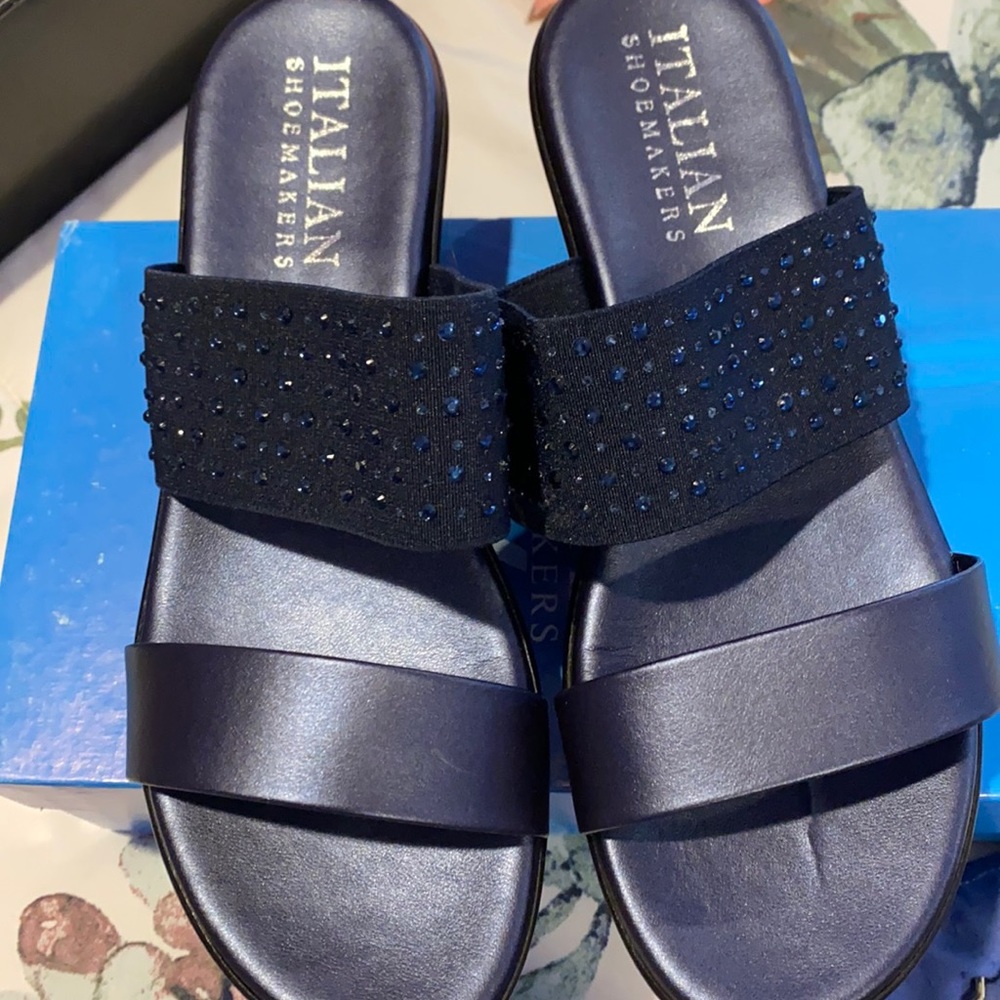 Italian Shoemakers size 9.5 Navy blue sandals